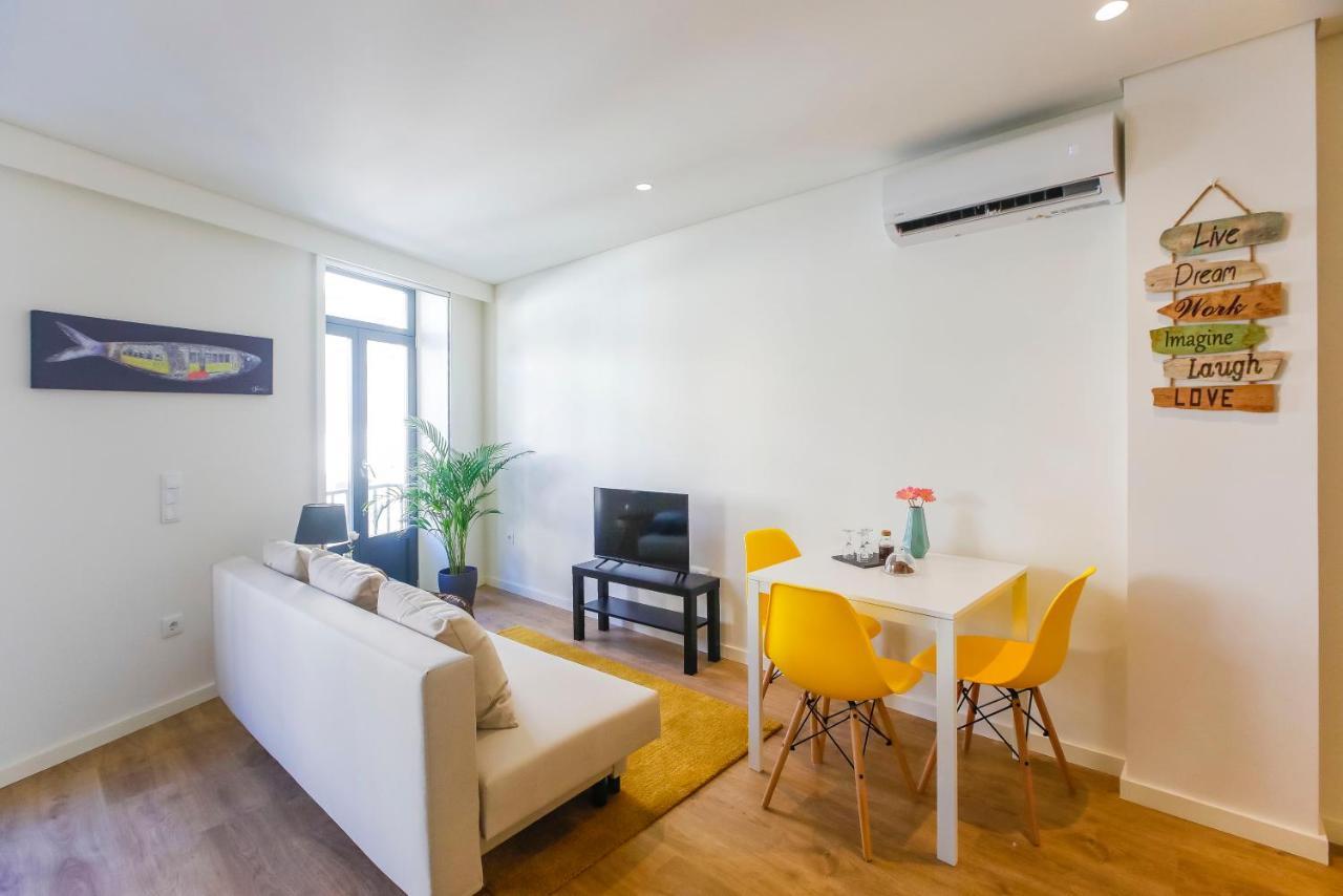 Apartment Oliveira Apartment's